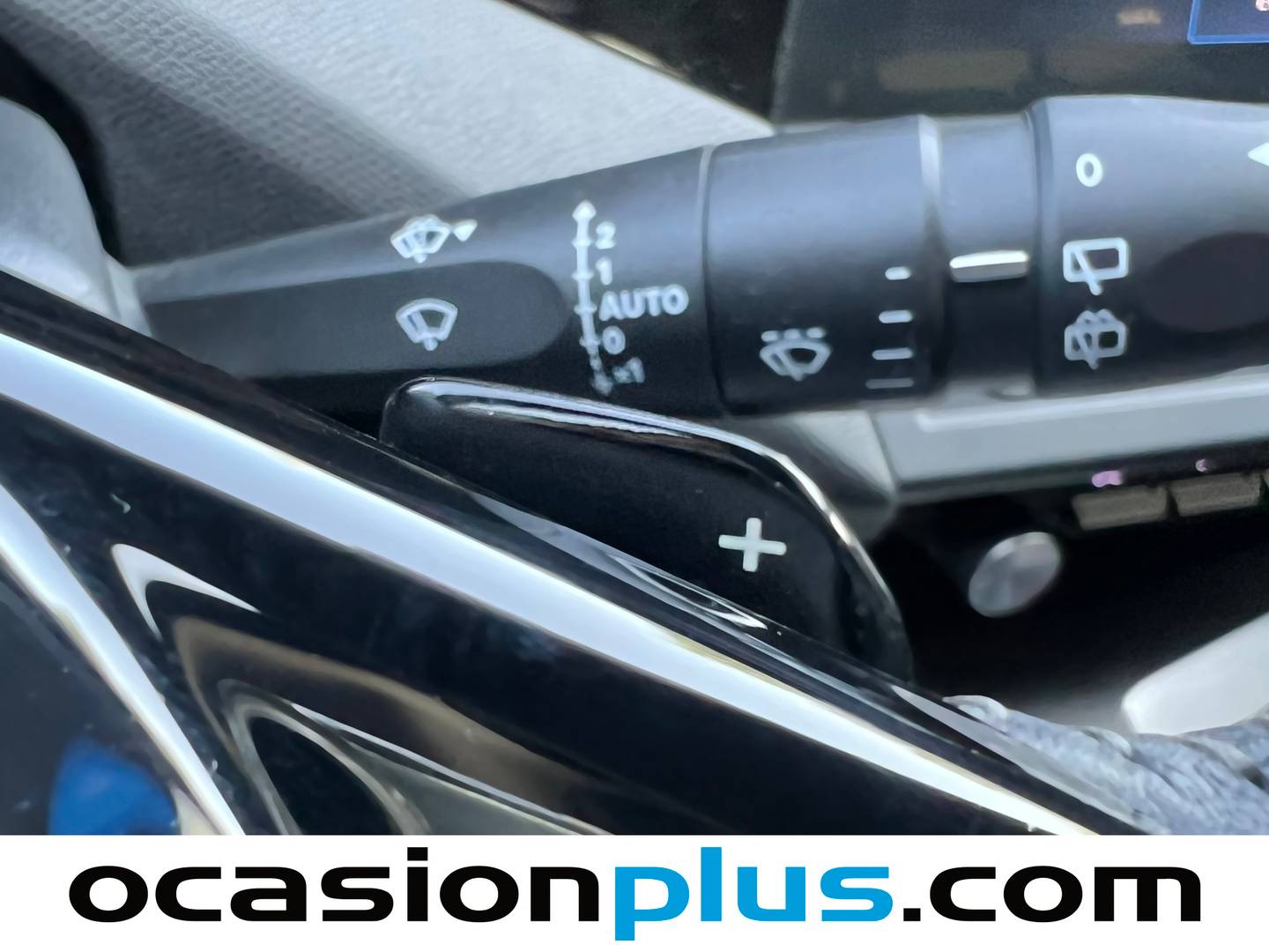 Foto Peugeot 308 Peugeot 308 PureTech 130 S&S Active Pack EAT8 (130 CV)