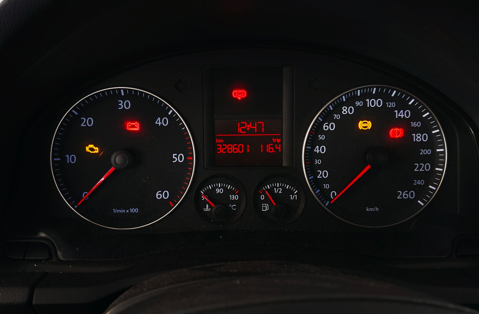 Volkswagen Golf Trendline 1.9 TDI - foto 19