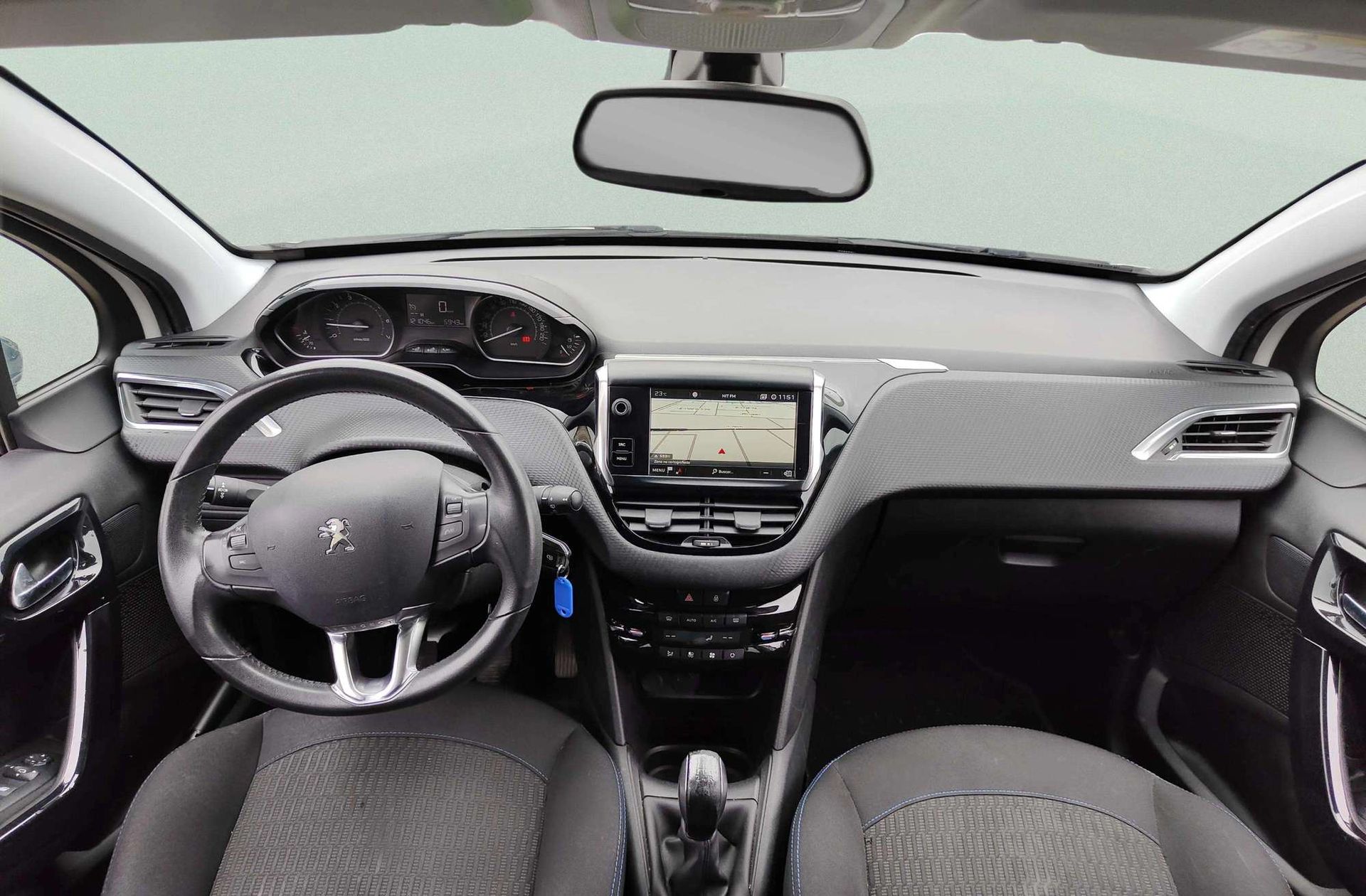 Peugeot 208 PureTech Signature - foto 6