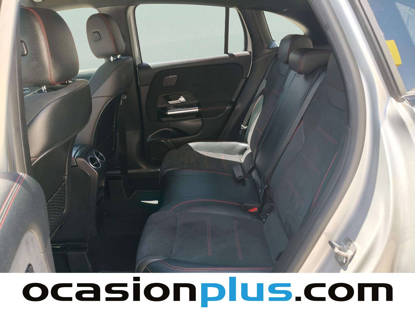 Foto asientos traseros Mercedes GLA Mercedes GLA GLA 200 D (150 CV) Pack AMG