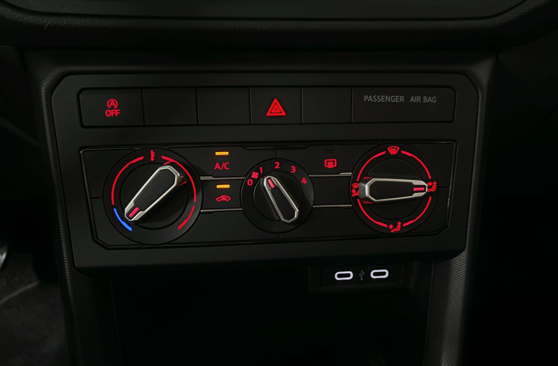 Volkswagen T-Cross Edition 1.0 TSI - foto 30