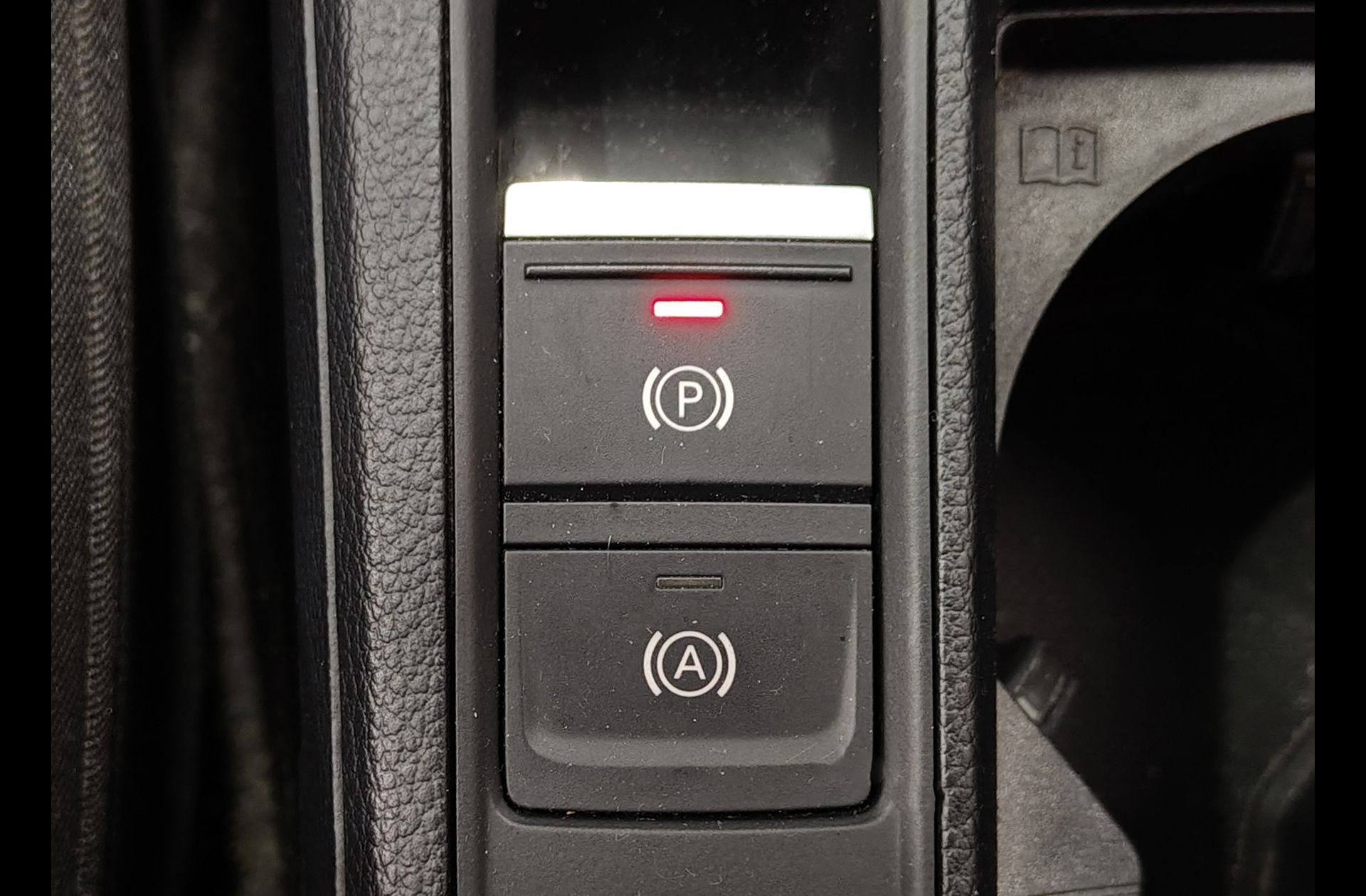 Audi Q3 Advanced 35 TDI - foto 30