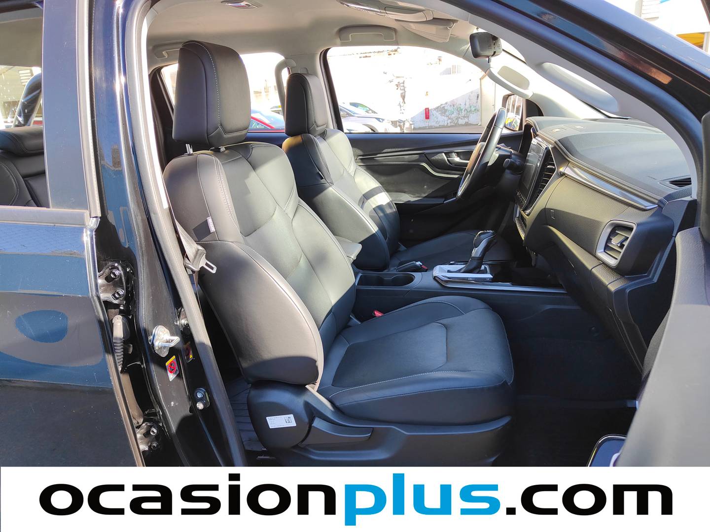 Foto Isuzu D-Max Isuzu D-Max 1.9 Space 4X4 A/T (163 CV)