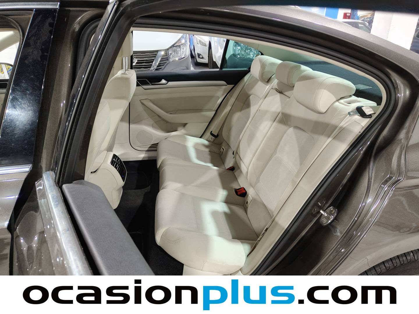 Foto asientos traseros Volkswagen Passat Volkswagen Passat 2.0 TDI BMT (150 CV)