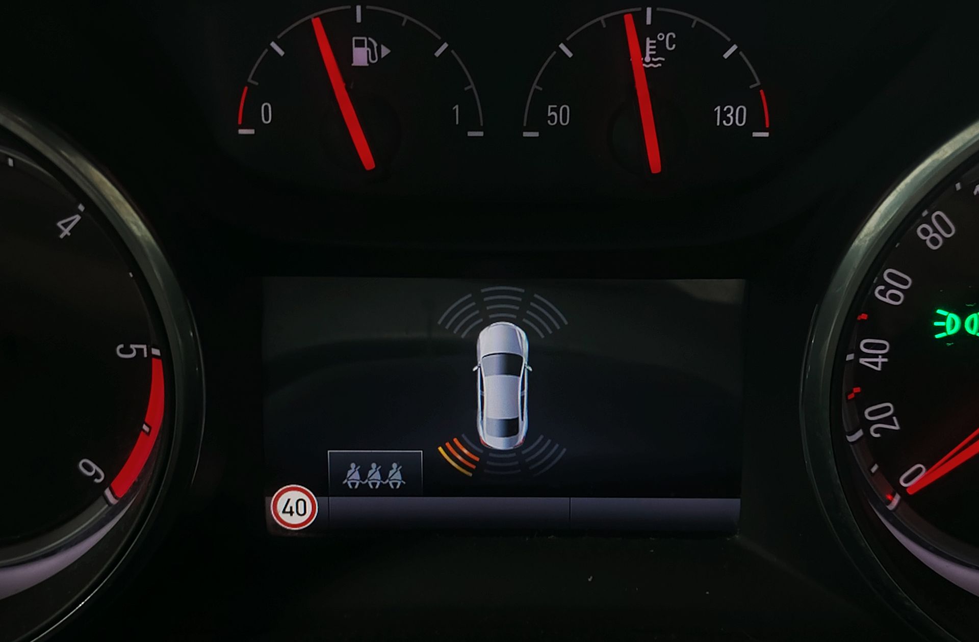 Opel Astra 1.6 CDTi Dynamic - foto 6