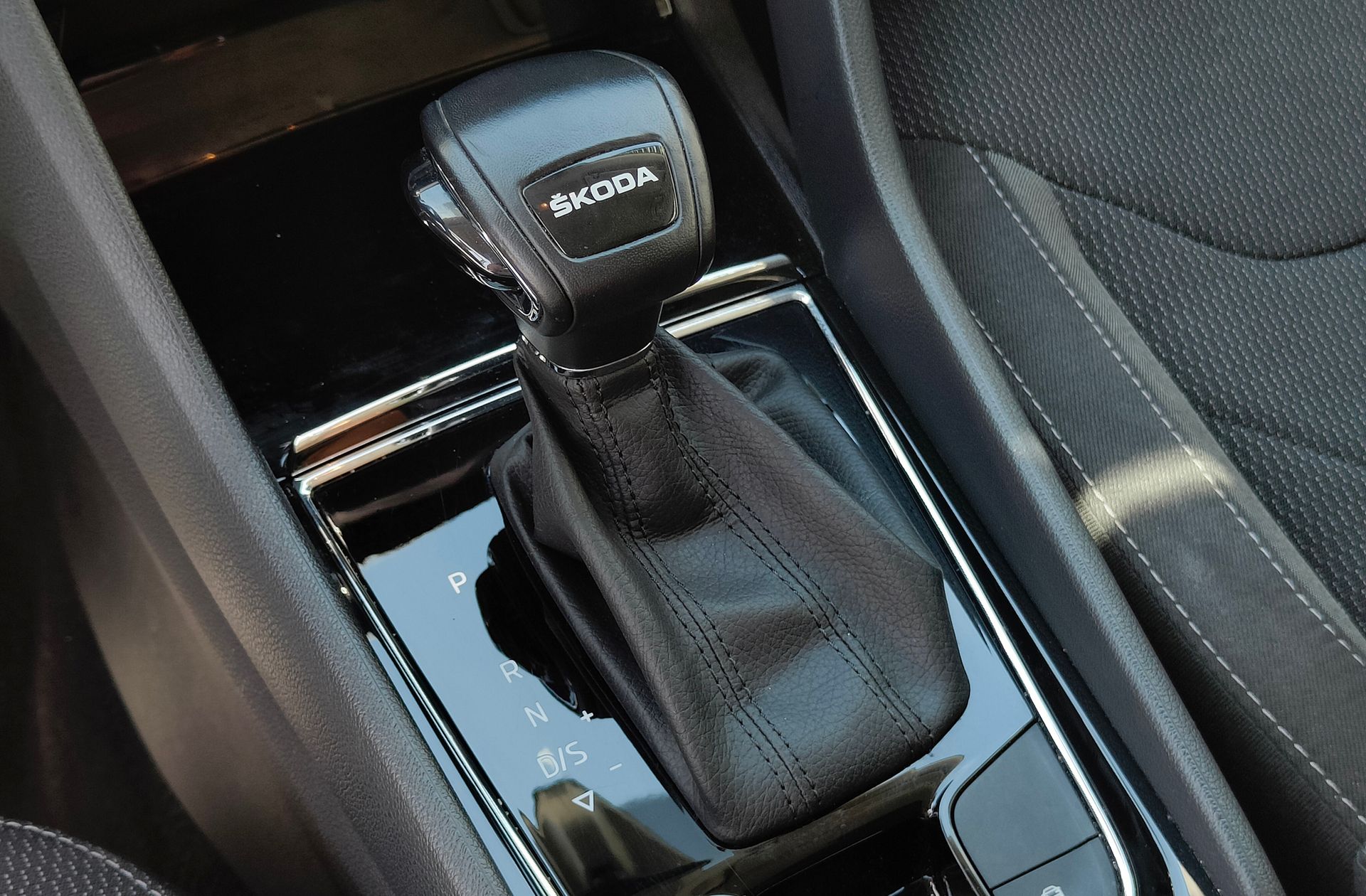 Škoda Kodiaq 1.5 TSI Ambition 4x2 DSG 7 plazas - foto 5