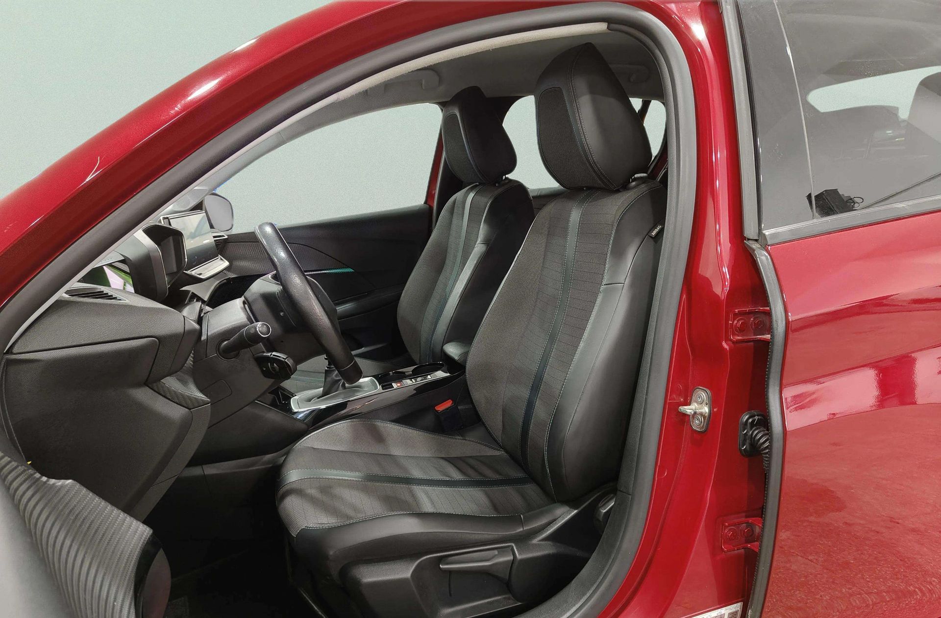 Peugeot 208 PureTech 100 Allure - foto 10