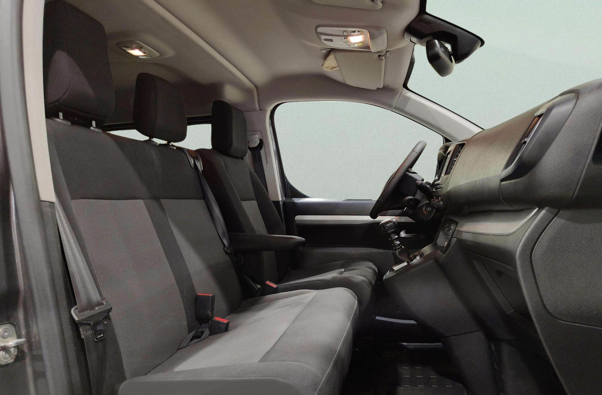 Toyota Proace Verso 2.0D VX Plus Shuttle L1 9 plazas - foto 18