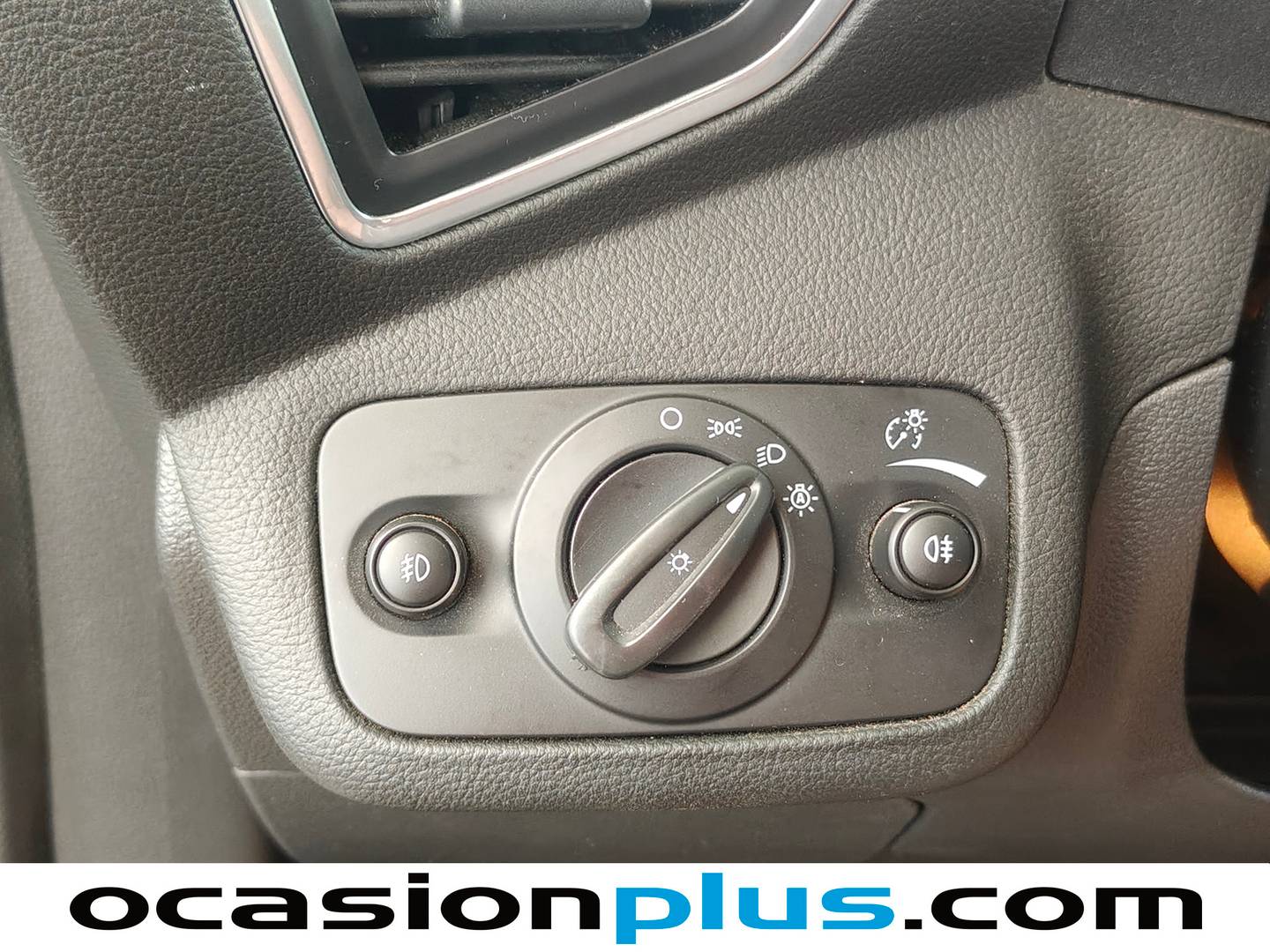 Equipamiento del Ford Kuga Ford Kuga 2.0 TDCI Titanium 4x4 Powershift (163 CV)