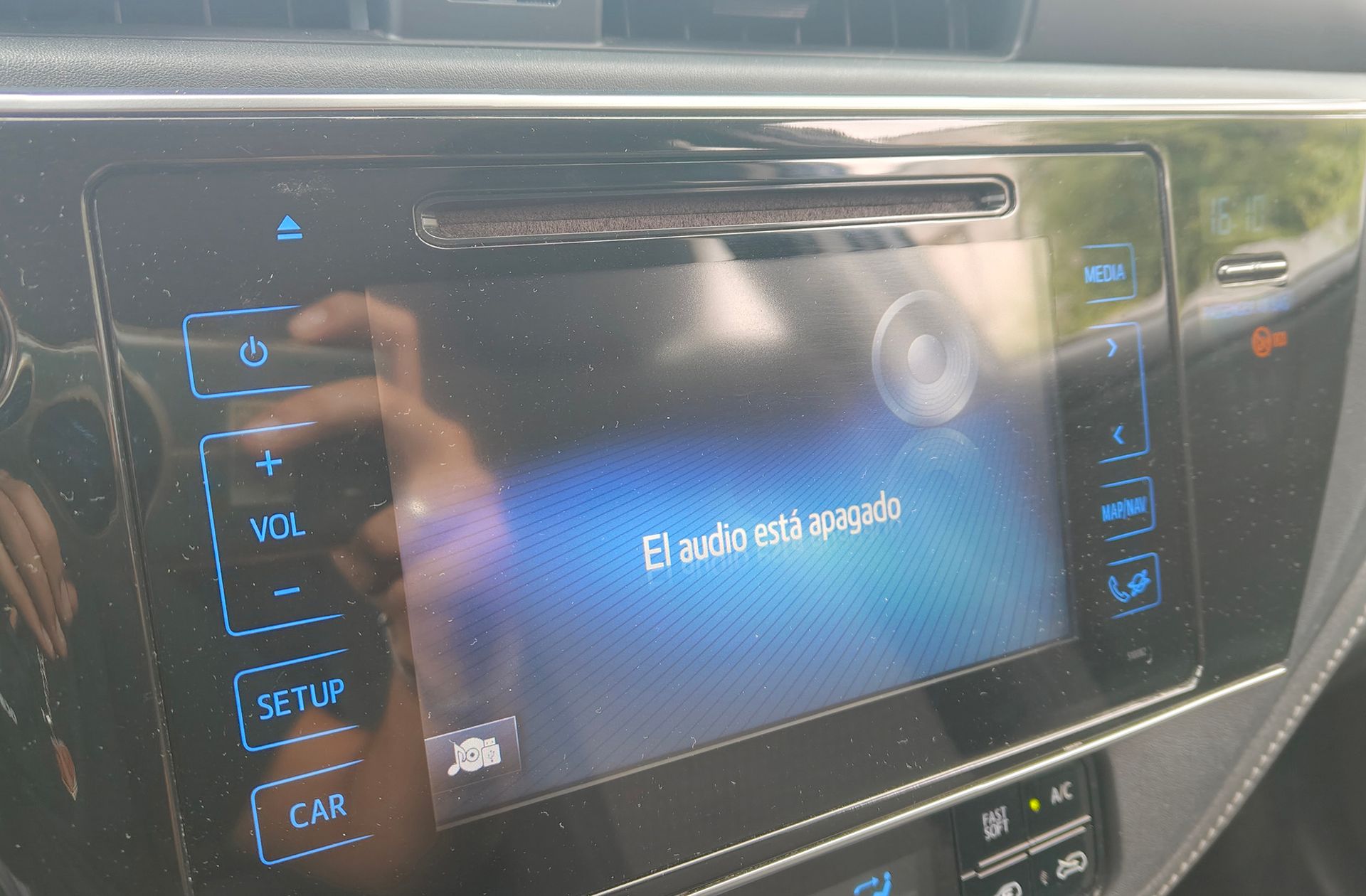 Toyota Auris 140H Hybrid Feel! - foto 28