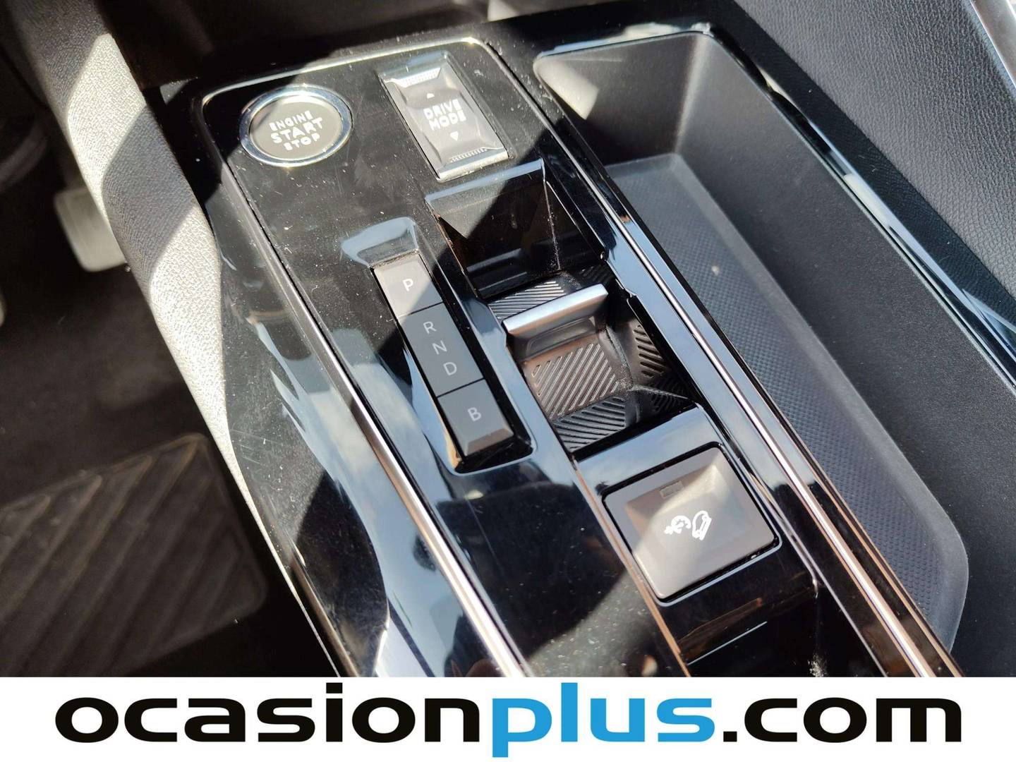 Foto Peugeot 3008 Hybrid Peugeot 3008 Hybrid 300 Allure Pack e-EAT8 (300 CV)