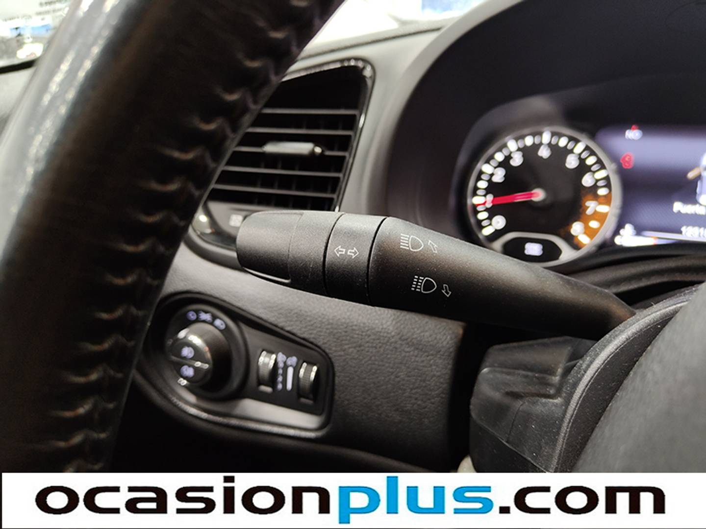 Foto Jeep Renegade Jeep Renegade 1.4 Multiair Limited 4x2 DDCT (140 CV)