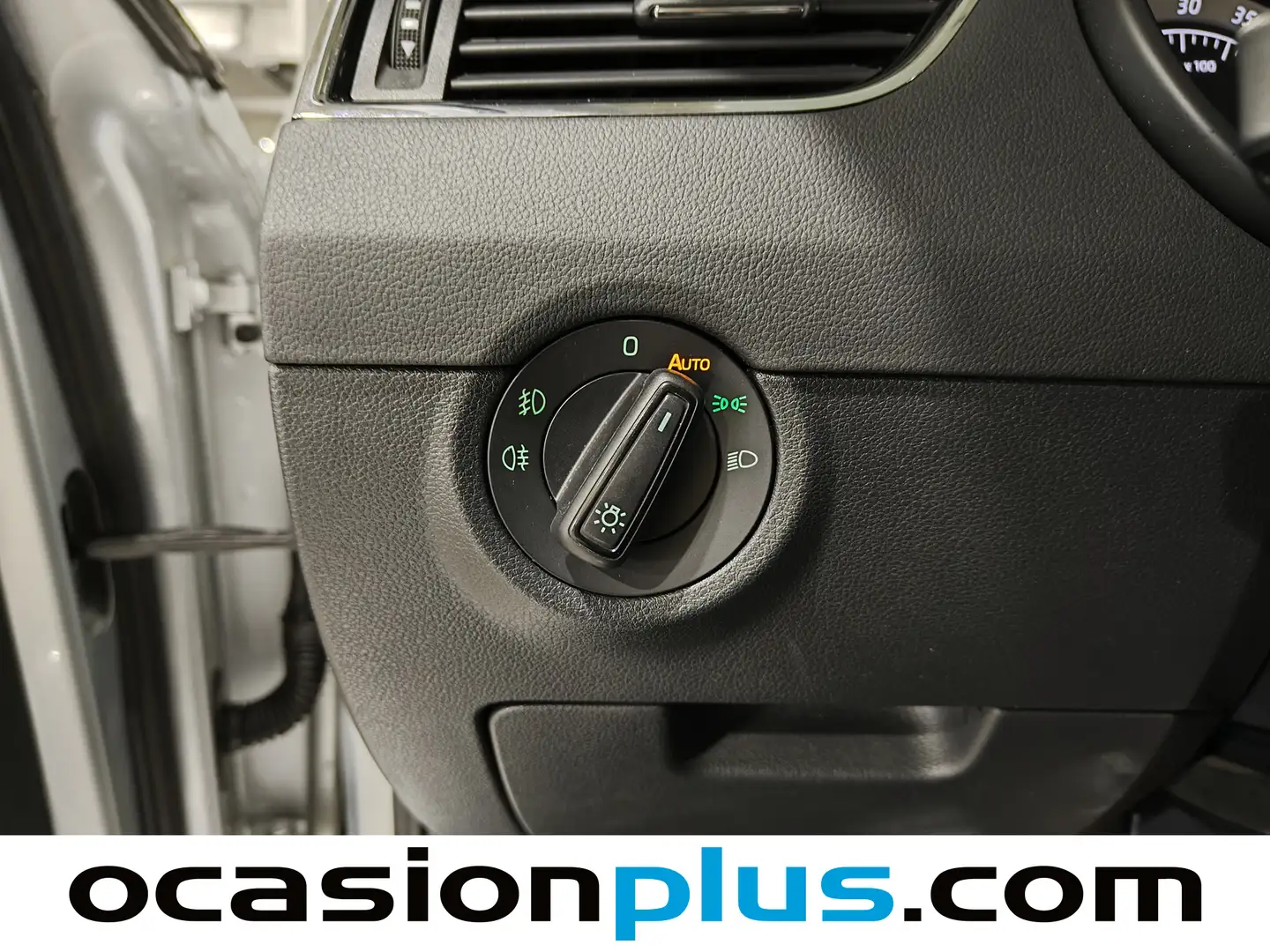 Foto Skoda Octavia Skoda Octavia Combi 1.6 TDI CR Ambition (115 CV)