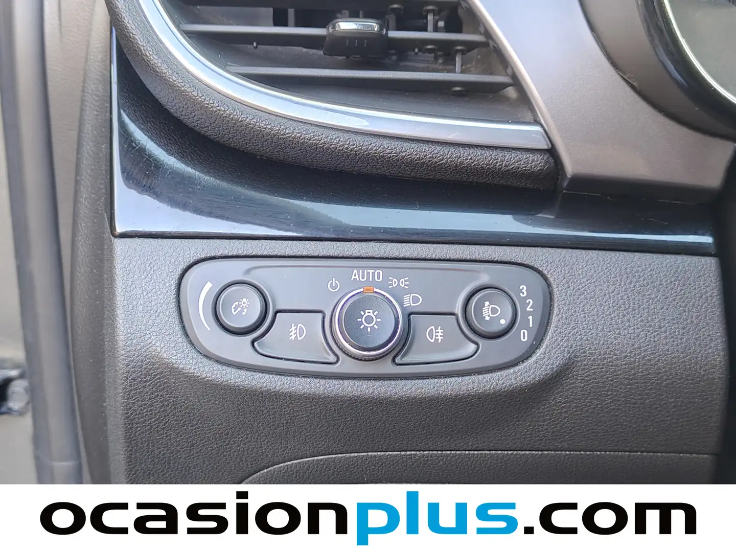 Foto Opel Mokka X Opel Mokka X 1.4 T S&S Selective 4x2 (140 CV)