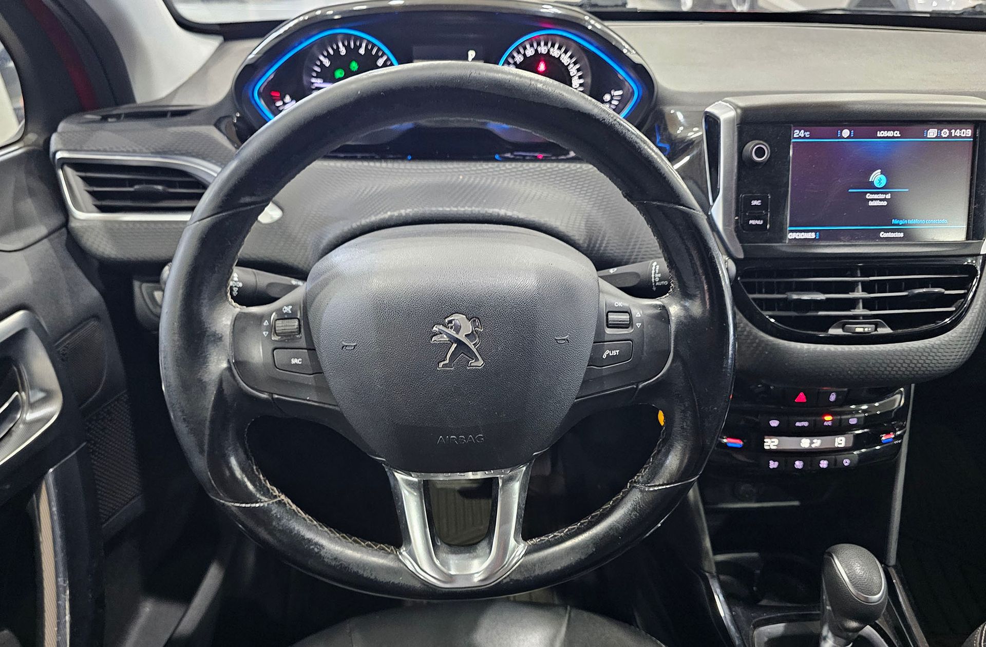 Peugeot 2008 PureTech 110 Allure EAT6 - foto 26