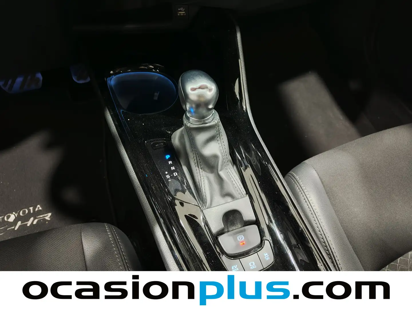 Foto Toyota C-HR Toyota C-HR 180H Advance (184 CV)