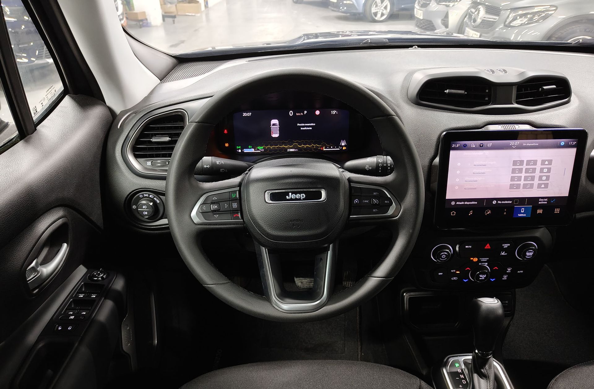 Jeep Renegade eHybrid 1.5 Limited ATX - foto 24