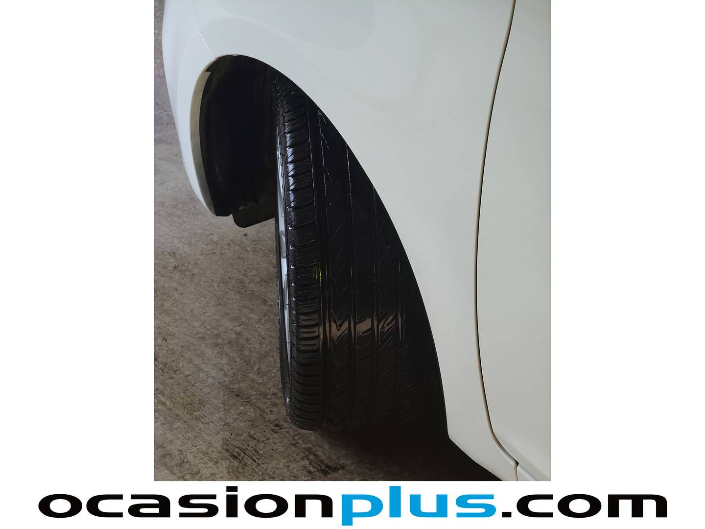 KIA Carens KIA Carens 1.7 CRDi VGT UEFA Euro2016 Eco-Dynamics (141 CV) 7 Plazas de ocasión