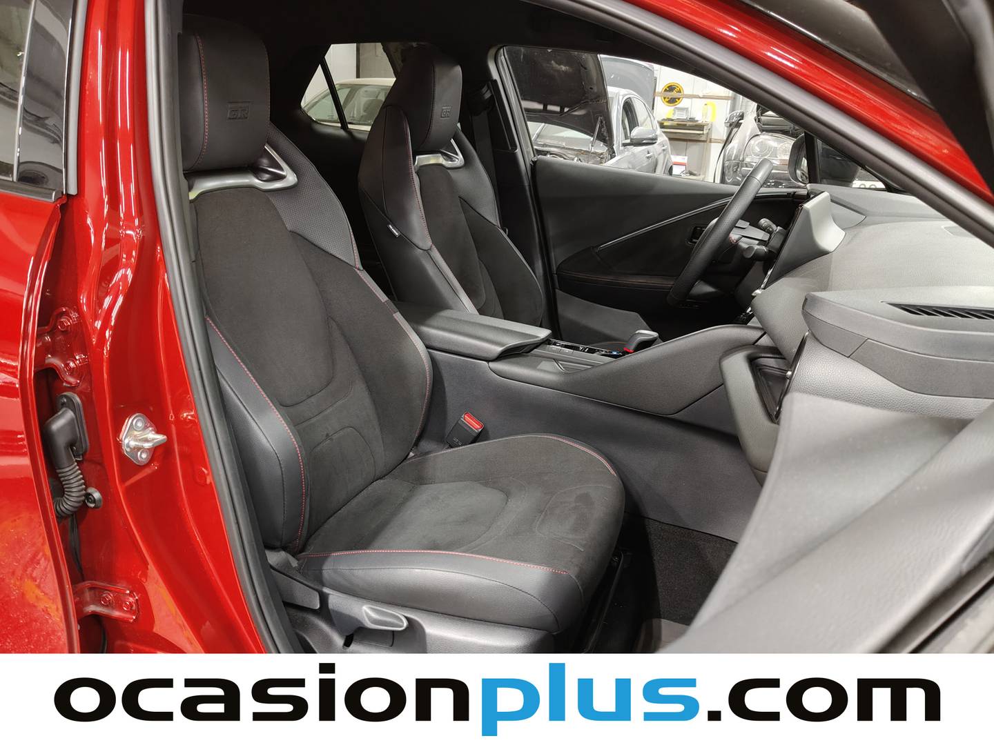 Toyota C-HR Toyota C-HR 200H Premiere Edition GR Sport AWD-i (196 CV) de segunda mano