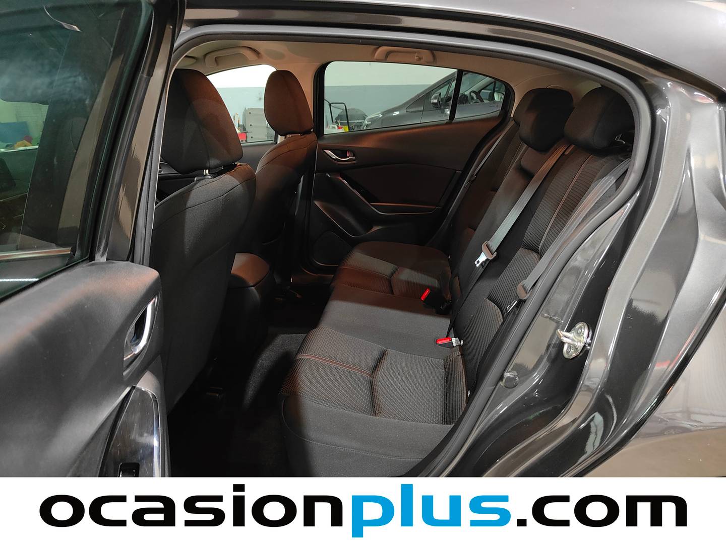 Foto asientos traseros Mazda Mazda3 Mazda Mazda 3 2.0 SKYACTIV-G Zenith AT (120 CV)