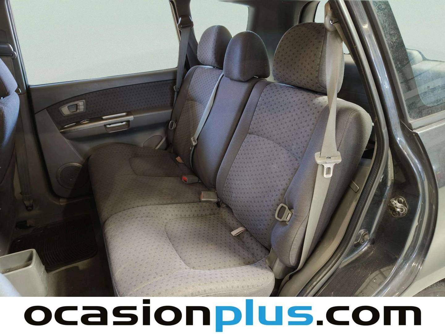 Foto asientos traseros KIA Carens KIA Carens 2.0 CRDi EX (112 CV)