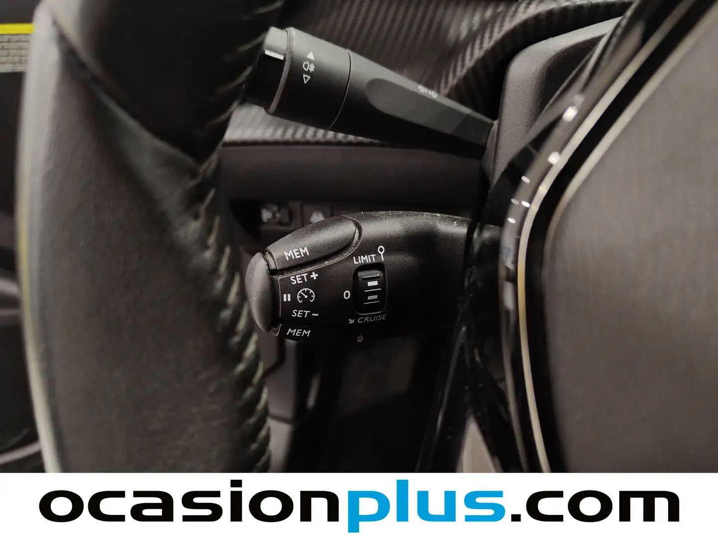 Foto Peugeot 2008 Peugeot 2008 PureTech 100 S&S Allure  (100 CV)