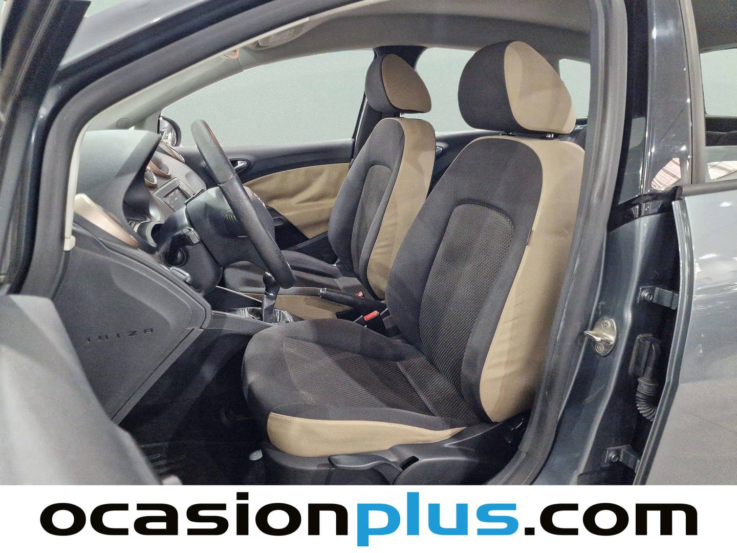 Foto asientos delanteros Seat Ibiza Seat Ibiza ST 1.4 TDI CR S&S Style Connect (90 CV)