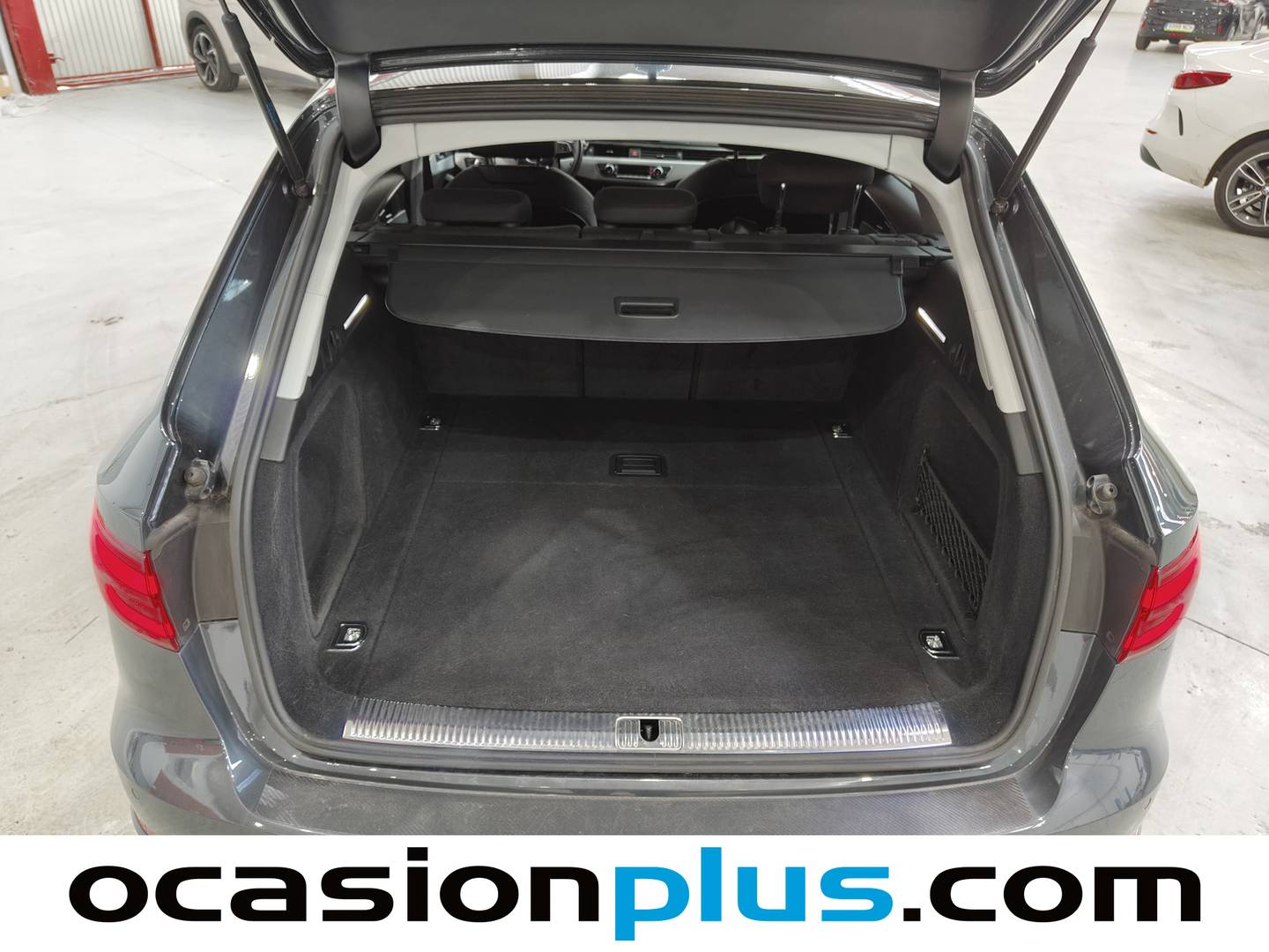 Foto Audi A4 Audi A4 Avant 40 g-tron S line edition S tronic  (170 CV)