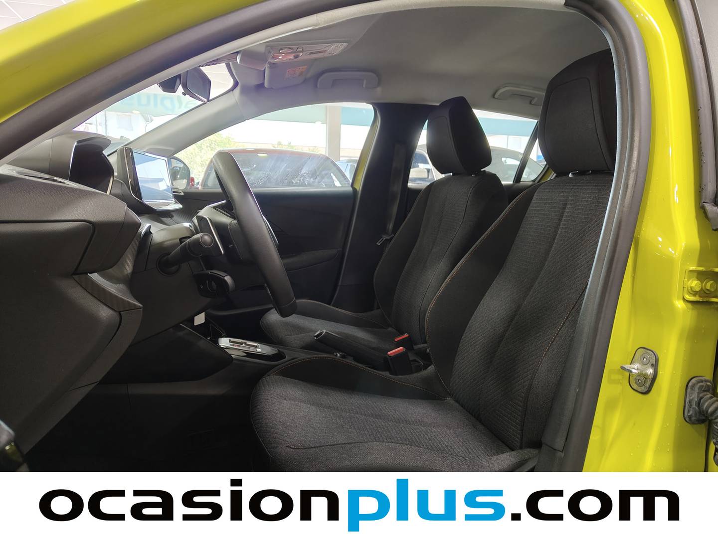 Foto asientos delanteros Peugeot 208 Peugeot 208 Style Hybrid 110 eDCS6 (110 CV)