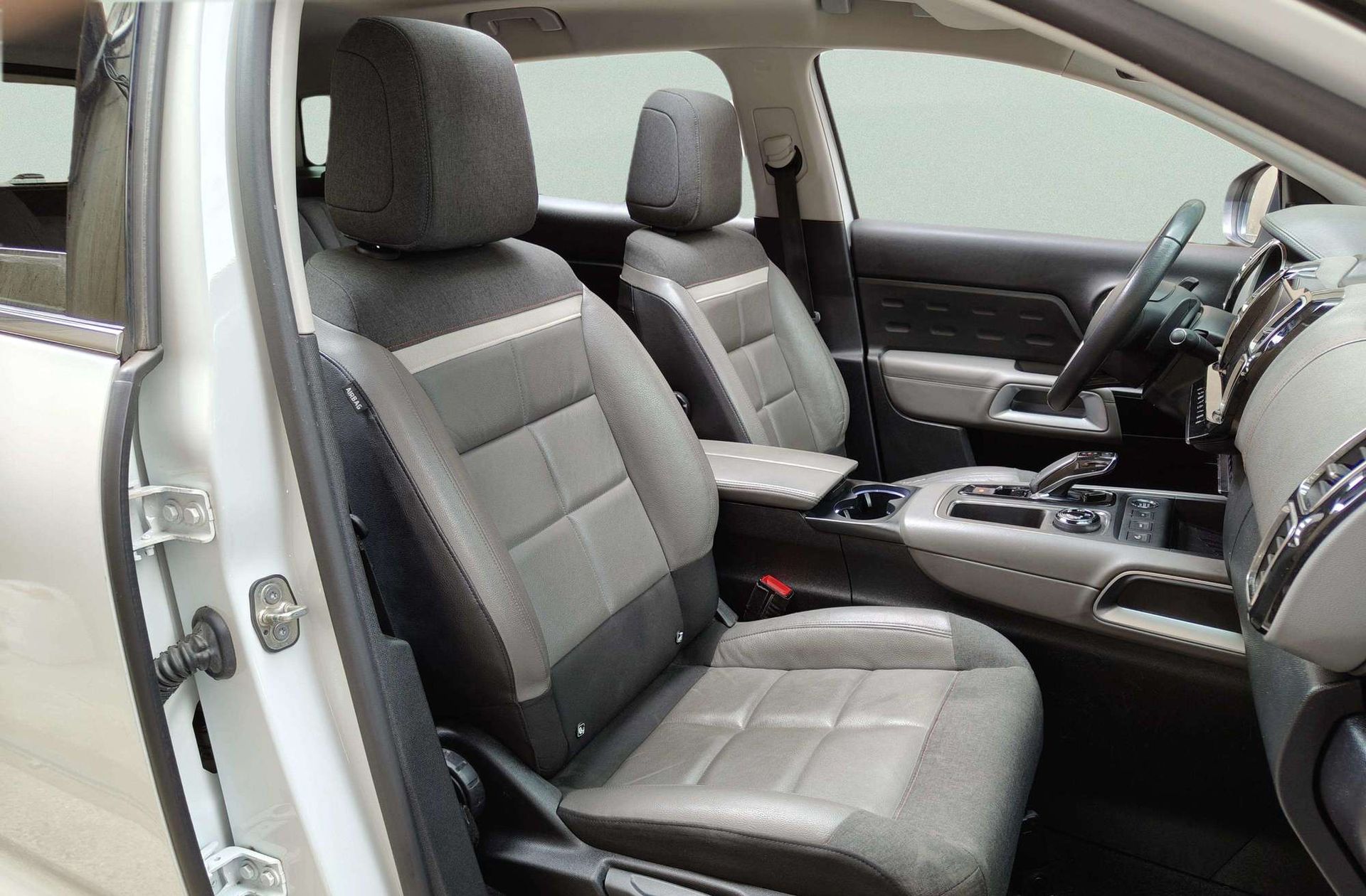 Citroën C5 Aircross BlueHDi 180 Shine EAT8 - foto 24