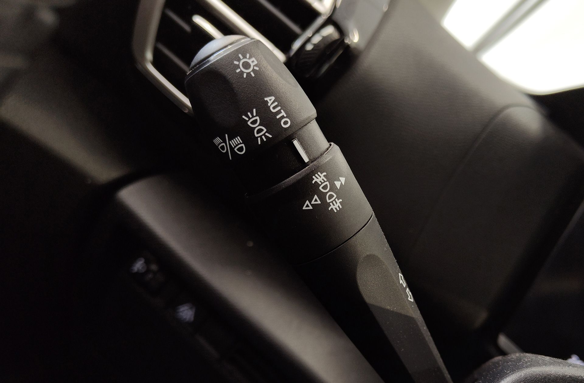 Citroën C4 PureTech 130 Plus - foto 21