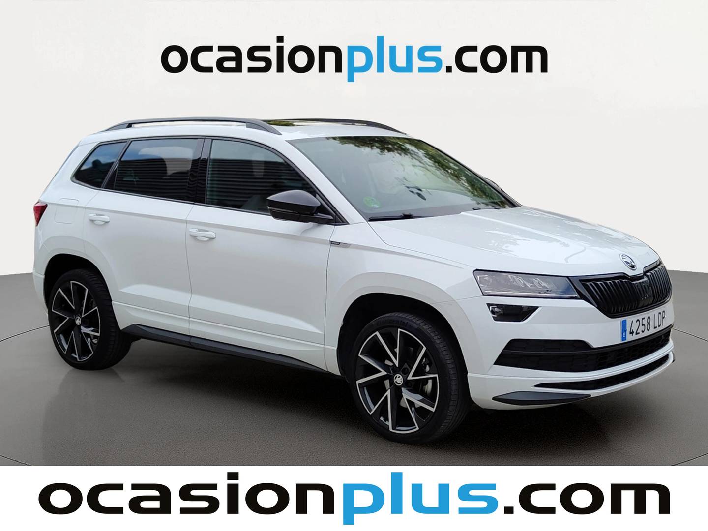 Foto delantera Skoda Karoq Skoda Karoq 1.5 TSI ACT Sportline (150 CV) derecha