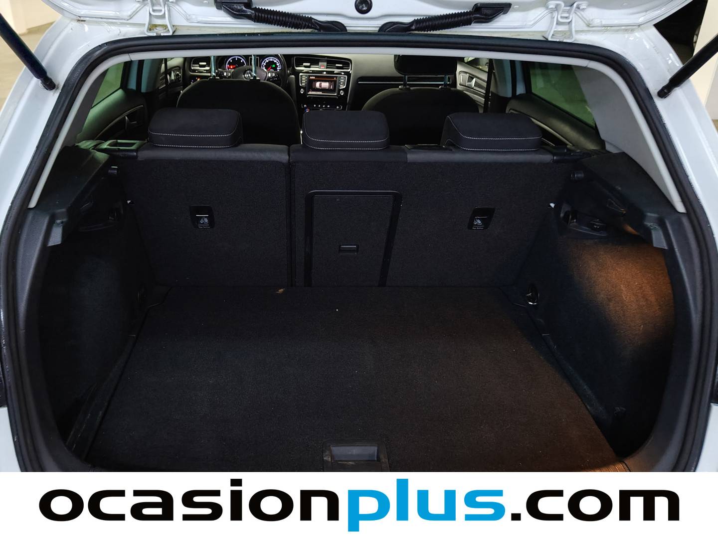 Foto Volkswagen Golf Volkswagen Golf Sport 1.6 TDI BMT (110 CV) DSG Pack R-Line