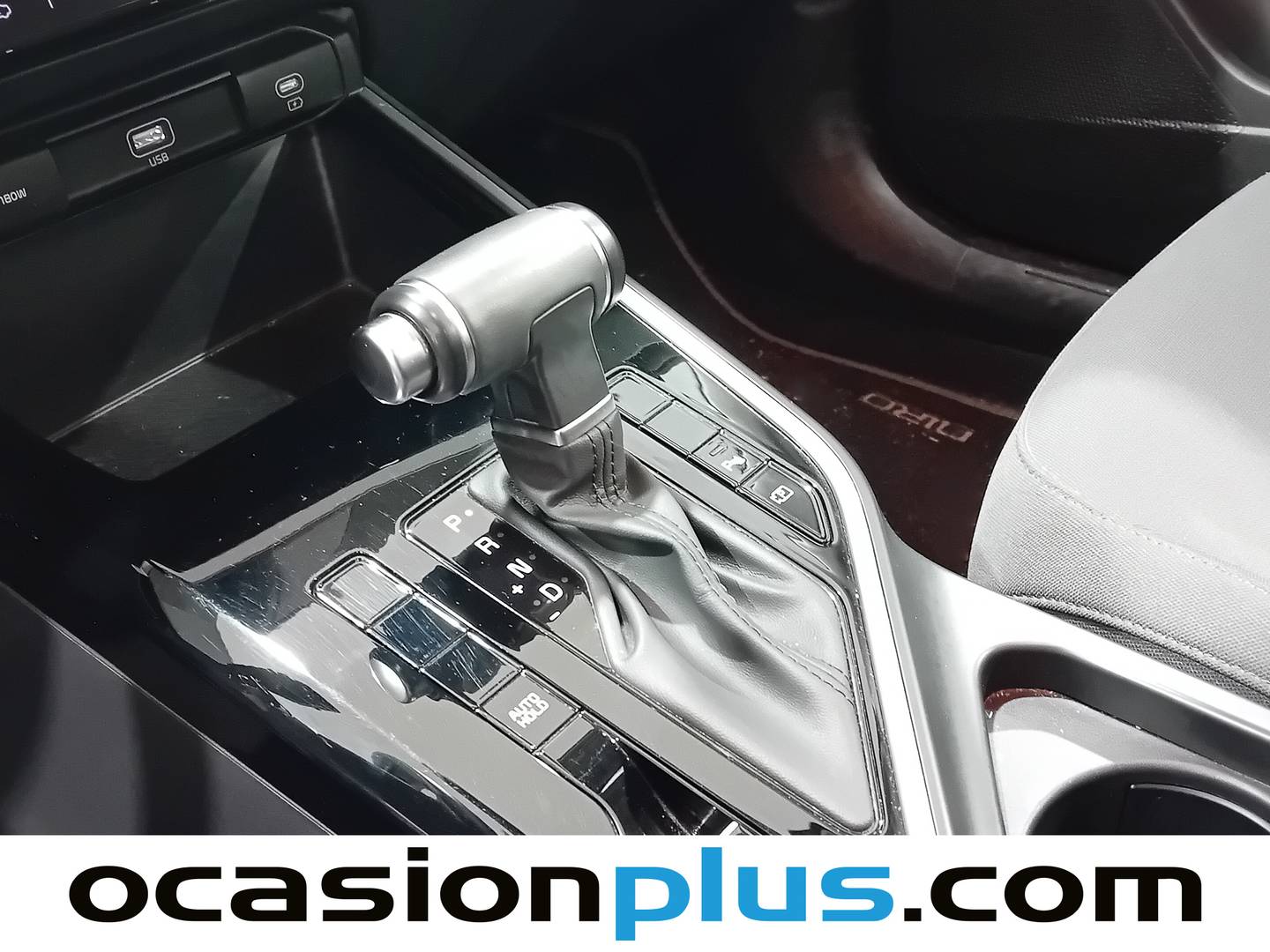 Foto KIA Niro Kia Niro 1.6 GDi HEV Concept (141 CV)