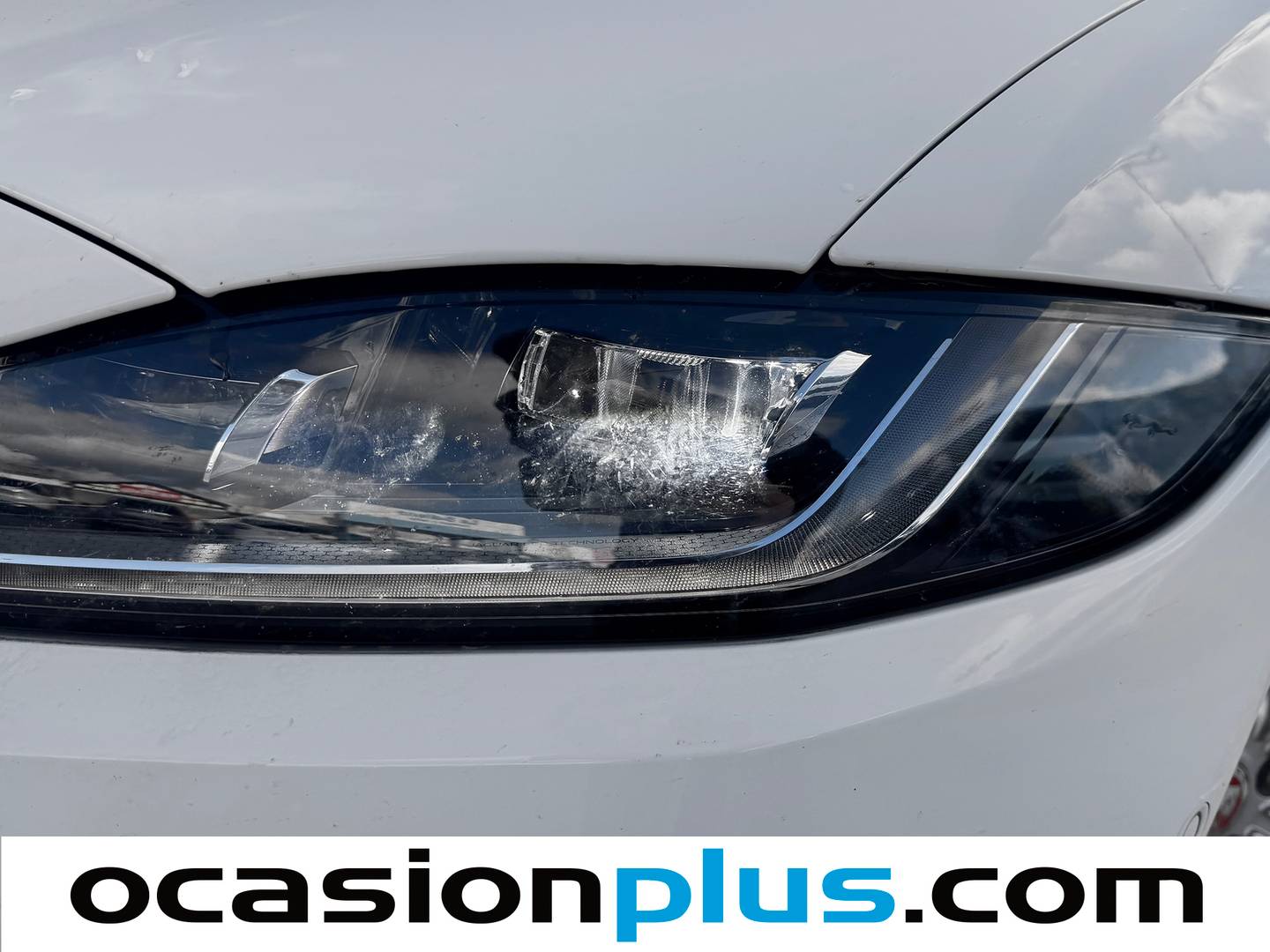 Extras del Jaguar XE Jaguar XE 2.0D MHEV S RWD Auto (204 CV)