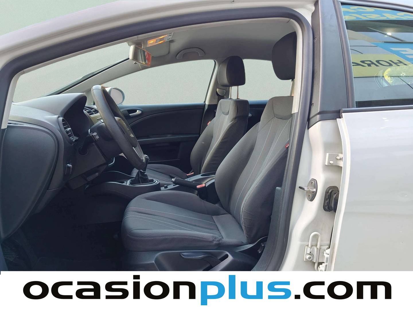 Foto asientos delanteros Seat León Seat León 1.2 TSI Reference Copa (105 CV)