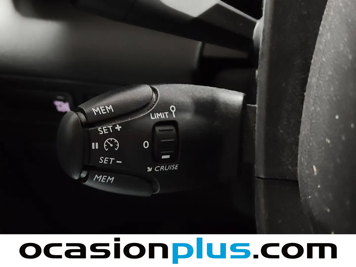 Foto Citroën C3 Aircross Citroen C3 Aircross PureTech 130 Shine Pack EAT6 (131 CV)