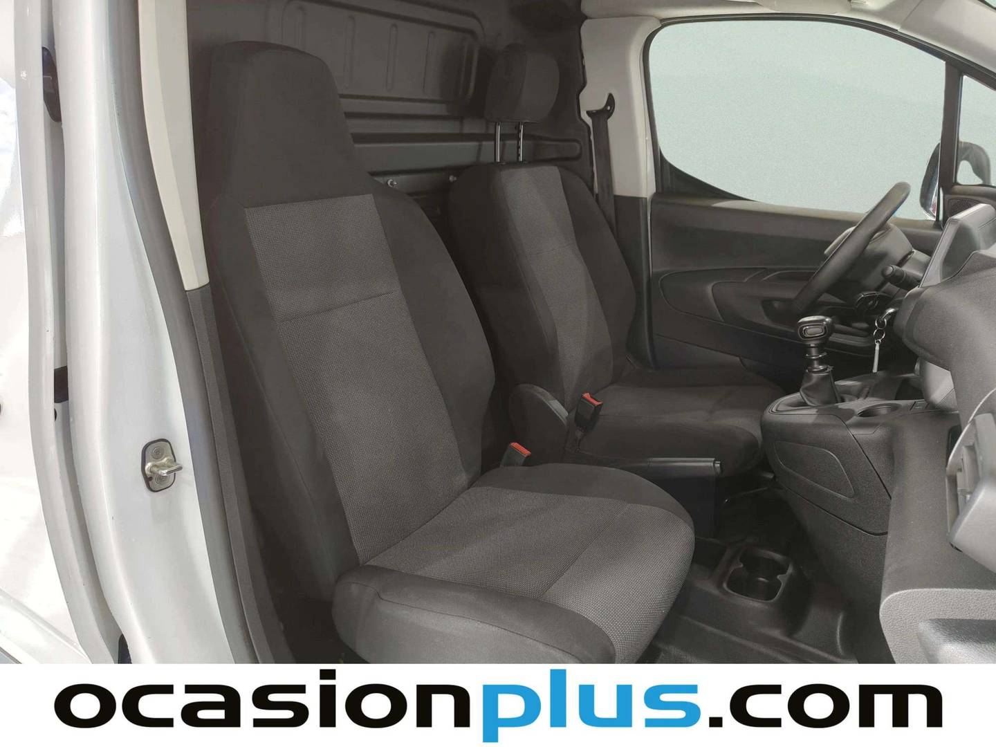 Foto Peugeot Partner Peugeot Partner Furgon BlueHDi 100 S&S Pro Standard 600kg (98 CV)