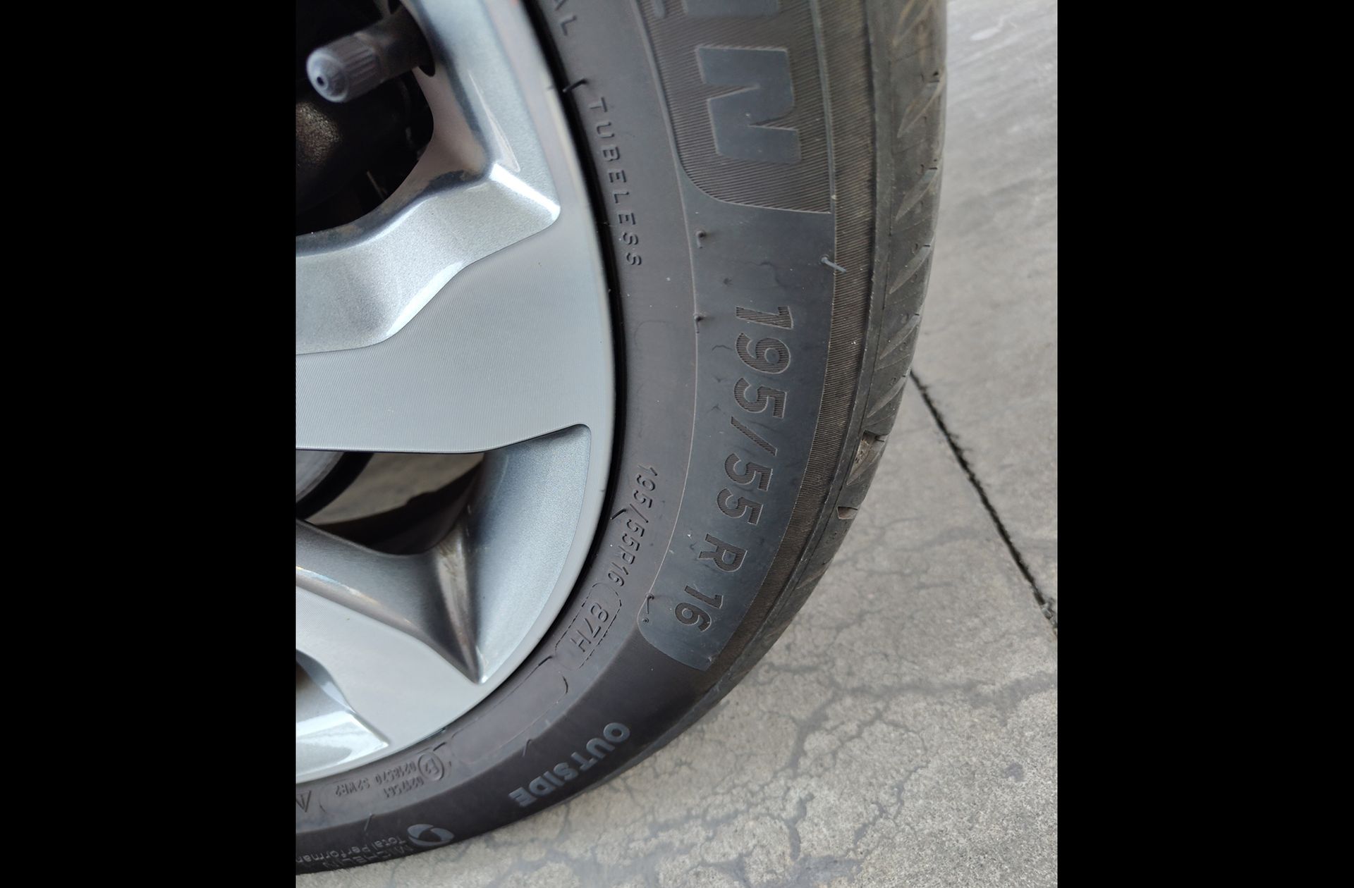 Kia Stonic 1.0 T-GDi MHEV Drive - foto 34