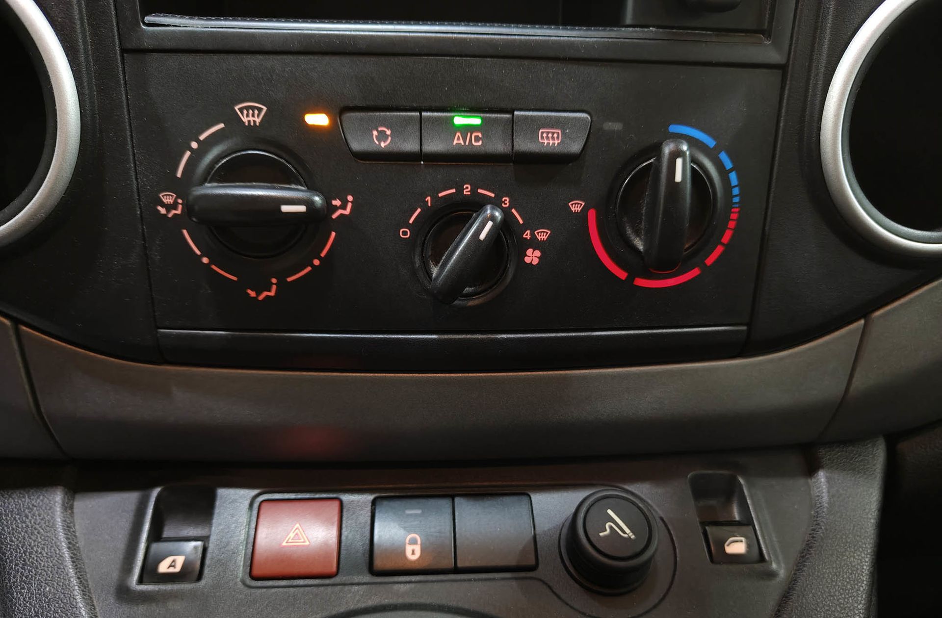 Citroën Berlingo Multispace Live Edition BlueHDi - foto 26