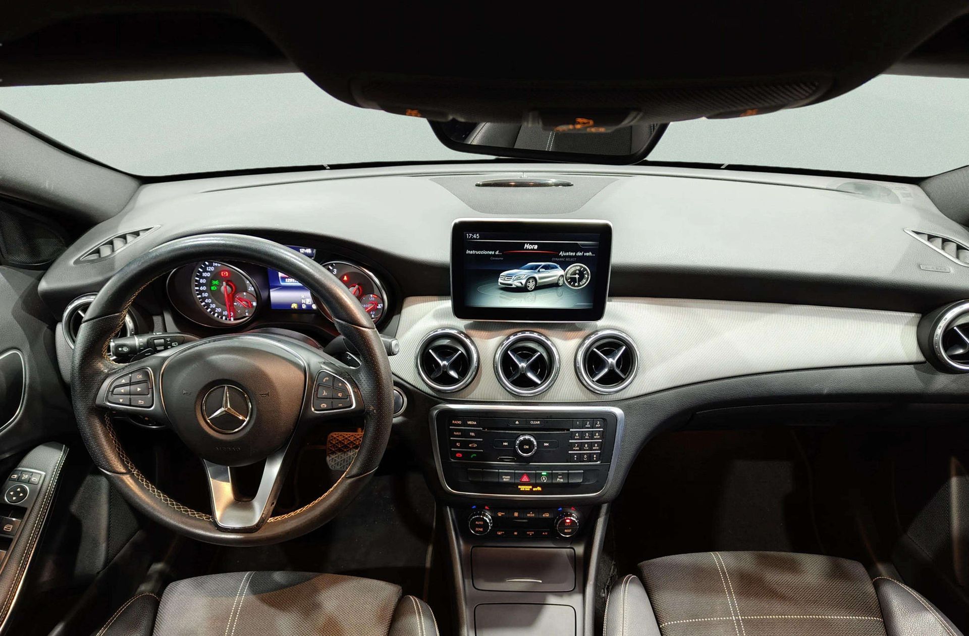 Mercedes-Benz GLA 220 d Urban - foto 7