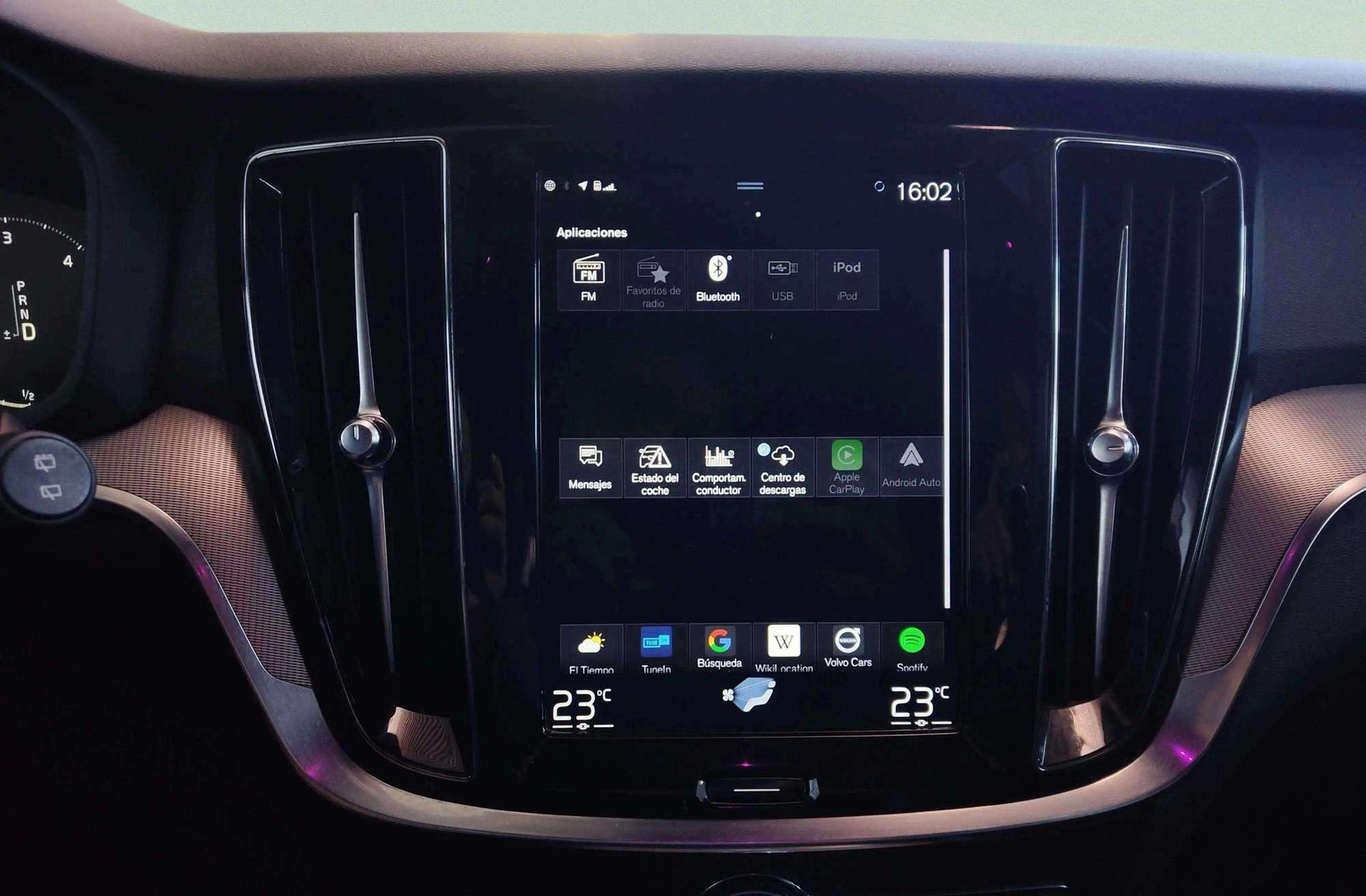 Volvo V60 D4 AWD - foto 8
