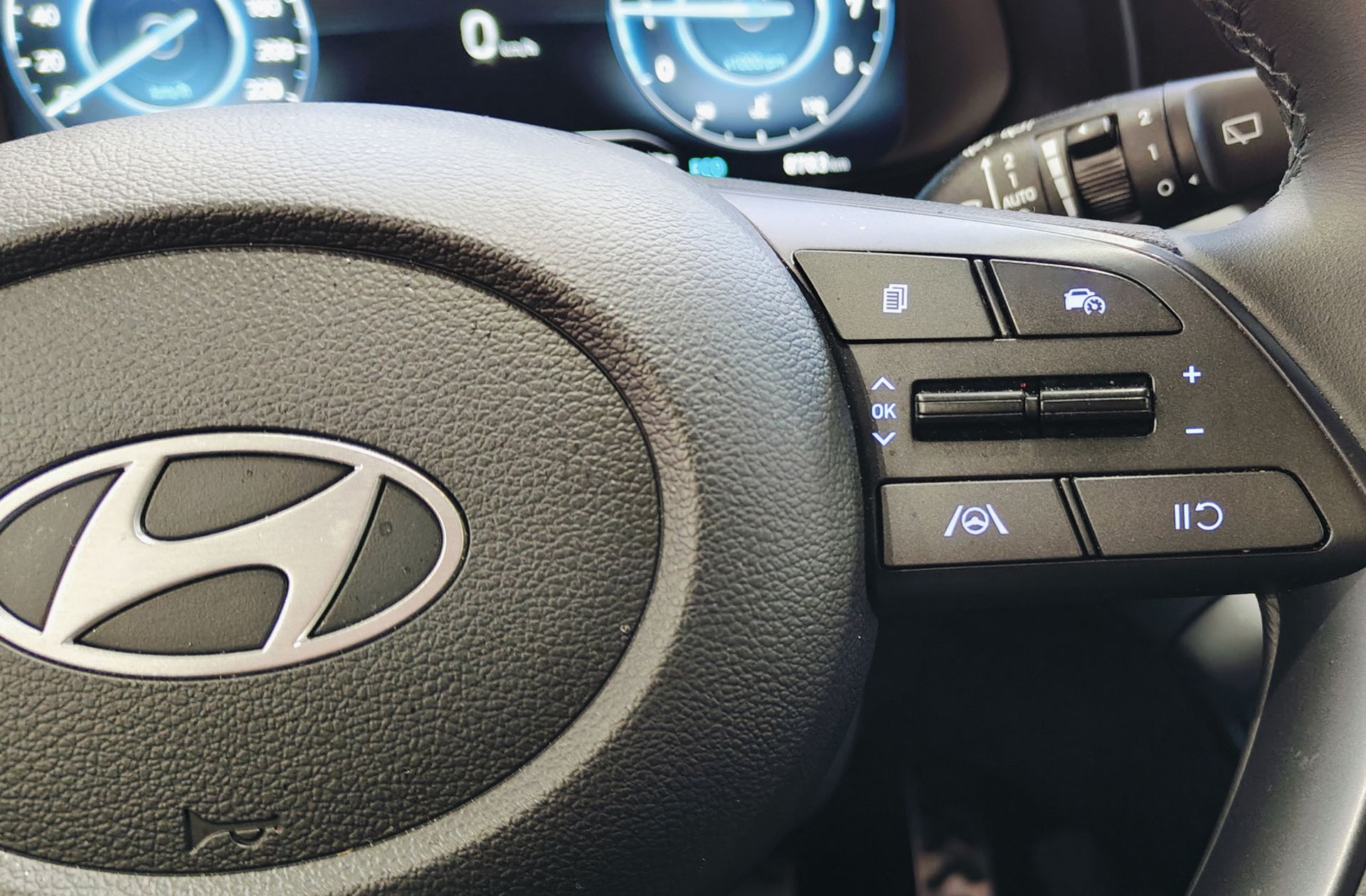 Hyundai Bayon 1.0 T-GDi 48V Tecno DCT - foto 27