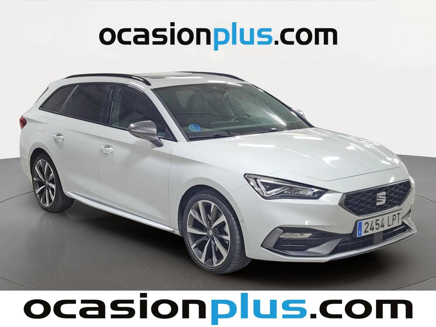 Foto delantera Seat León Seat León ST 1.5 eTSI S&S FR Go XL DSG (150 CV) derecha