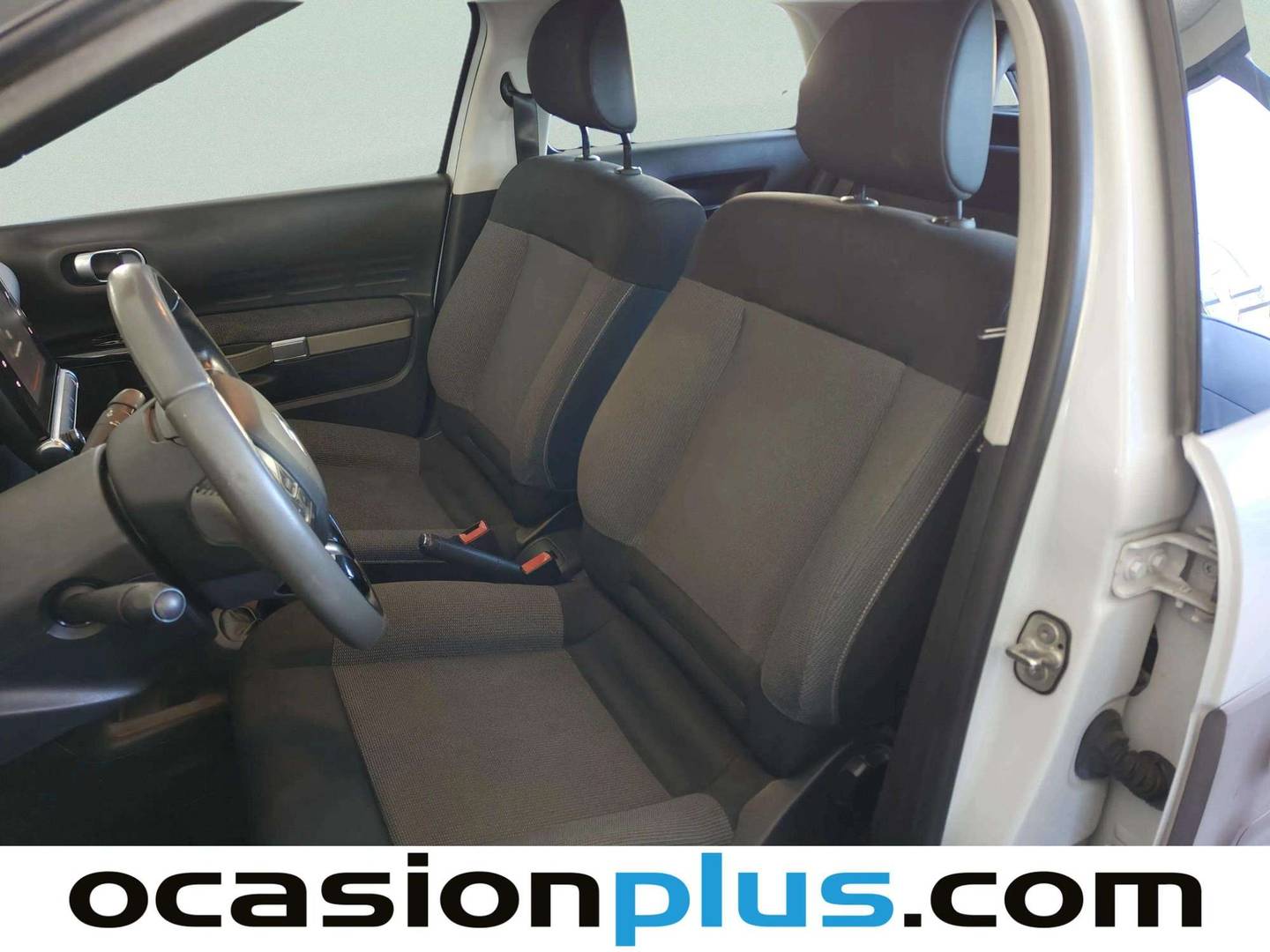 Foto asientos delanteros Citroën C4 Cactus Citroën C4 Cactus PureTech 82 Feel (82 CV)