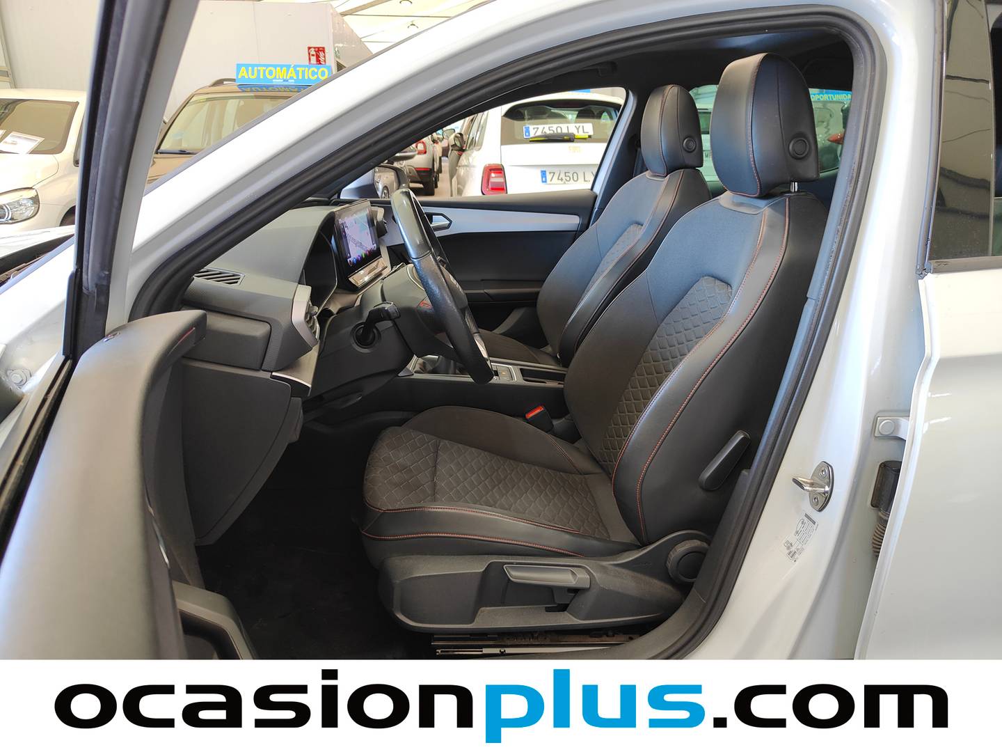 Foto asientos delanteros Seat León Seat León 1.5 TSI S&S FR Go L (150 CV)