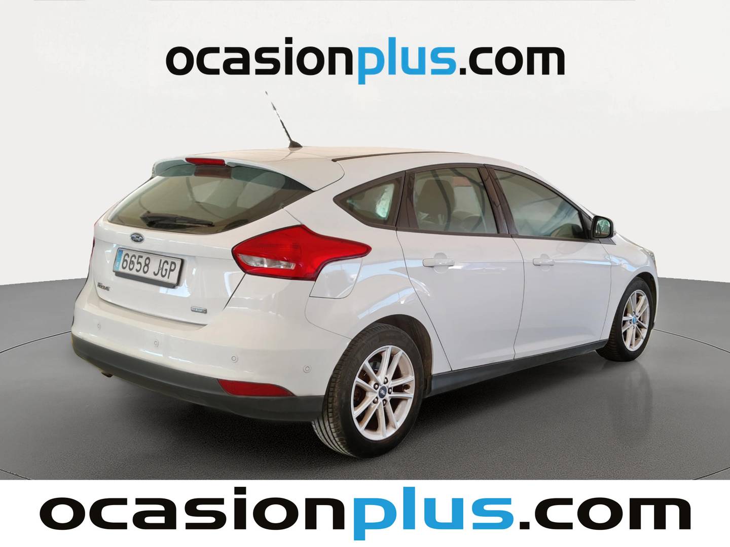 Foto trasera Ford Focus Ford Focus 1.6 TI-VCT Trend+ (125 CV) izquierda