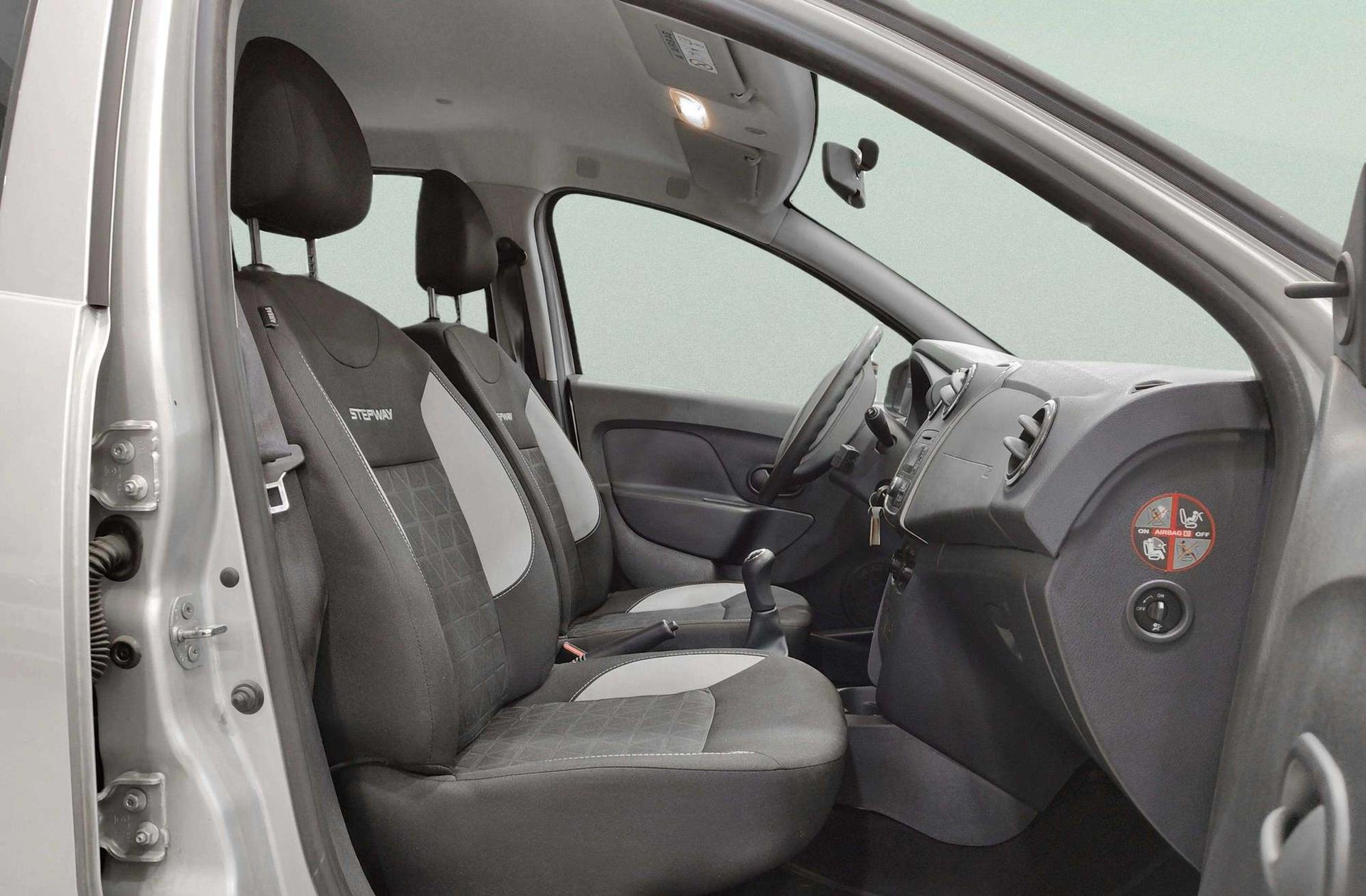 Dacia Sandero Stepway TCe - foto 14
