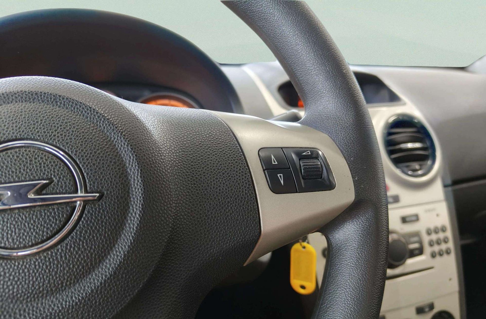 Opel Corsa 1.3 CDTI Essentia - foto 22