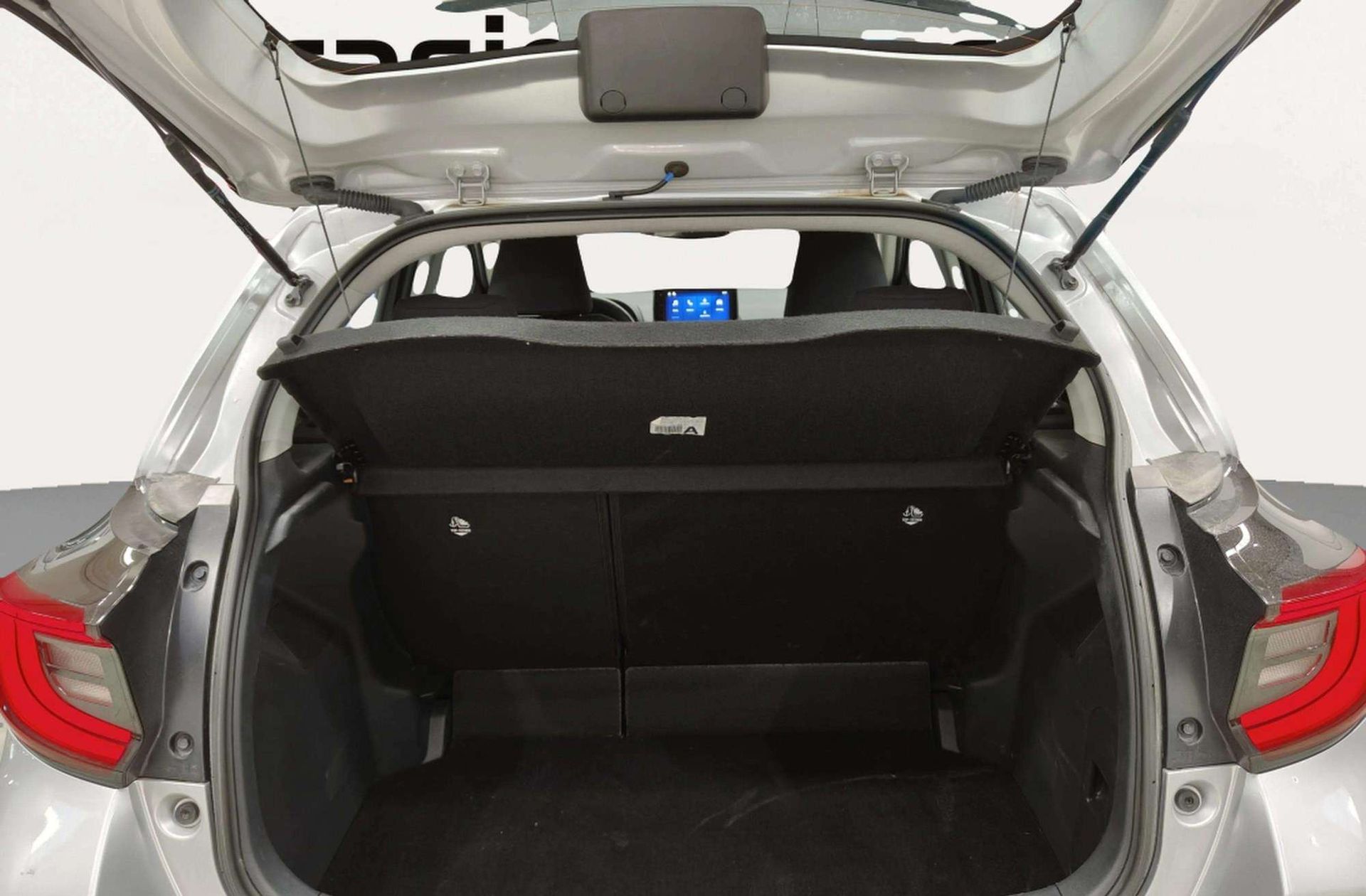 Toyota Yaris 120H Active Plus - foto 13